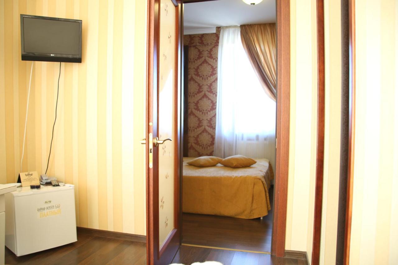 Берлога Kharkov Luaran gambar